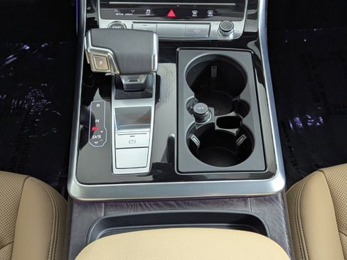 Certified 2025 Audi Q7 3.0T Premium Plus w/ Premium Plus Package image 17