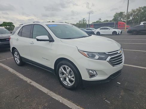Used 2021 Chevrolet Equinox Premier image 3
