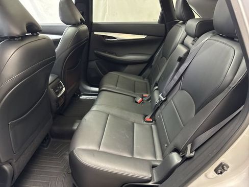 Used 2019 INFINITI QX50 Luxe FWD image 13