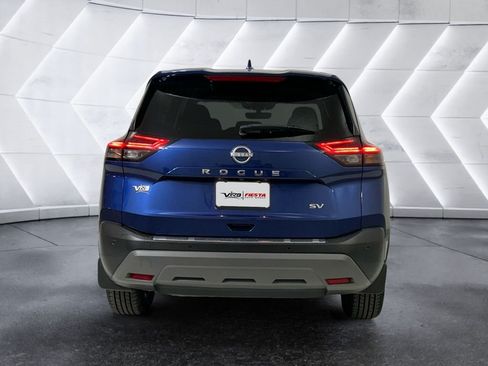 Used 2023 Nissan Rogue SV FWD image 5