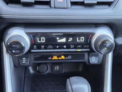 Used 2024 Toyota RAV4 XLE image 13