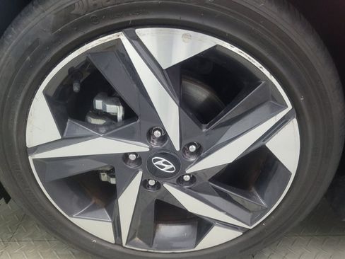 Used 2023 Hyundai Elantra SEL w/ Convenience Package FWD image 31