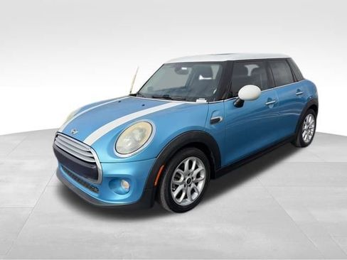 Used 2015 MINI Cooper 4-Door Hardtop image 3