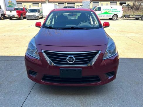 Used 2012 Nissan Versa SV w/ Convenience Pkg FWD image 9