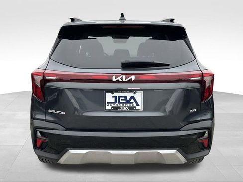 Used 2024 Kia Seltos EX image 26