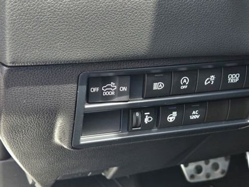 Used 2025 Toyota Tundra Limited w/ TRD Off-Road Package AWD/4WD image 17