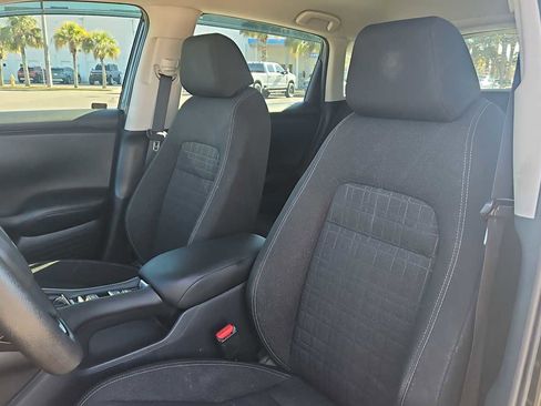 Used 2023 Honda HR-V LX image 13