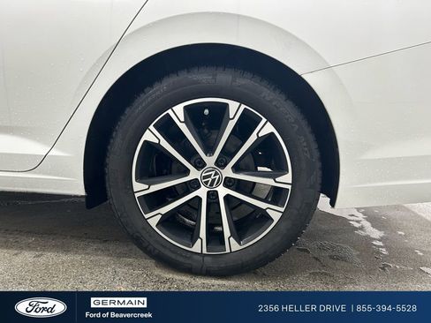 Used 2022 Volkswagen Jetta Sport image 12