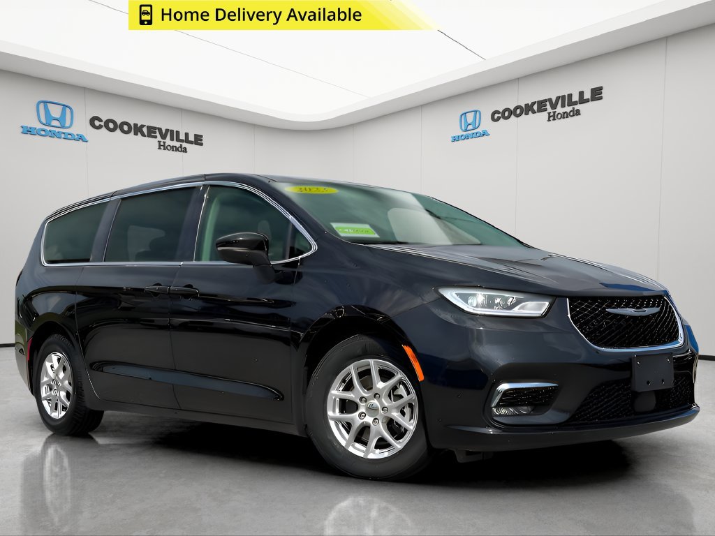 Used 2023 Chrysler Pacifica Touring-L FWD image 1