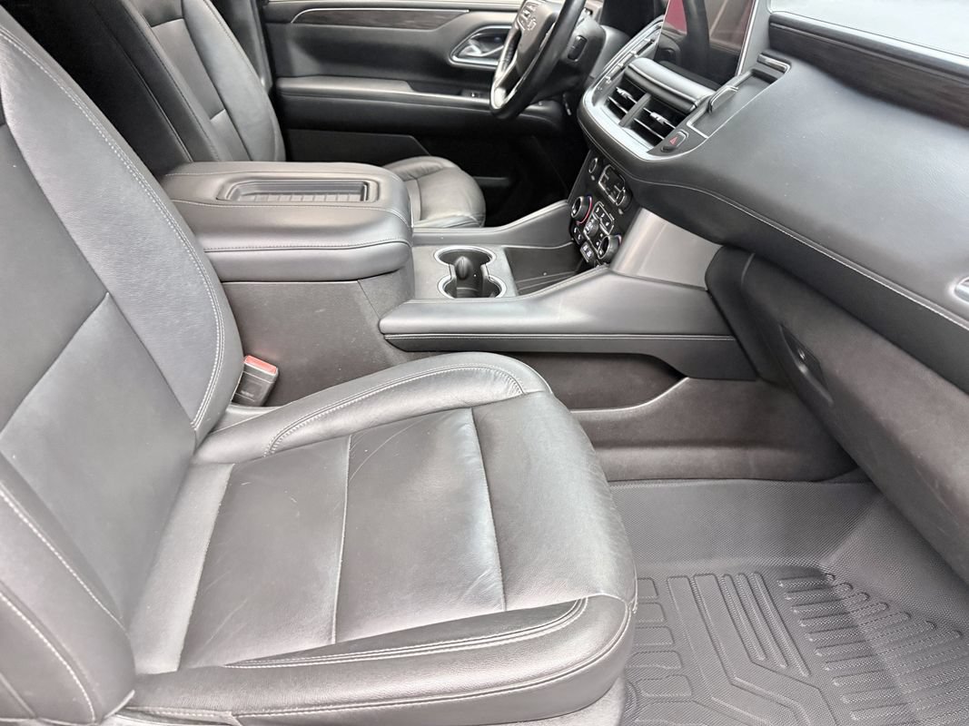Used 2021 Chevrolet Tahoe Z71 w/ Rear Media and Nav Package AWD/4WD image 12