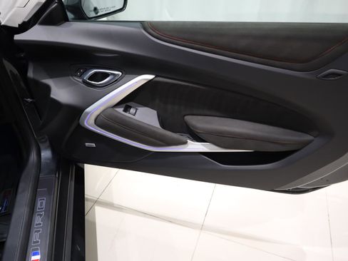 Used 2017 Chevrolet Camaro ZL1 image 12