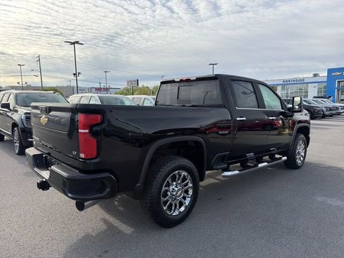 New 2026 Chevrolet Silverado 2500 LT w/ Z71 Chrome Sport Edition AWD/4WD image 6