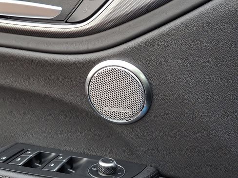 New 2025 Alfa Romeo Giulia AWD image 17