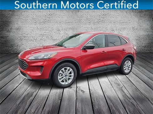 Used 2022 Ford Escape SE w/ Cold Weather Package image 1