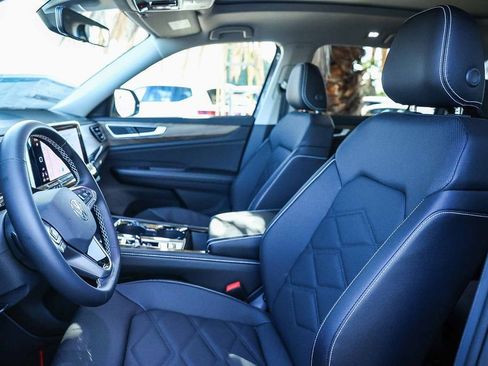 New 2026 Volkswagen Atlas SE image 27