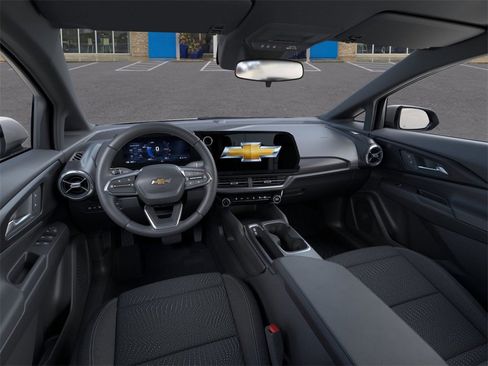 New 2026 Chevrolet Equinox EV LT image 15
