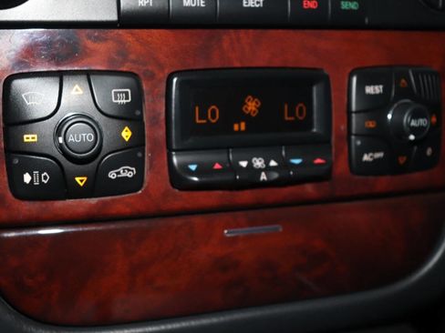 Used 2004 Mercedes-Benz S 500 image 27