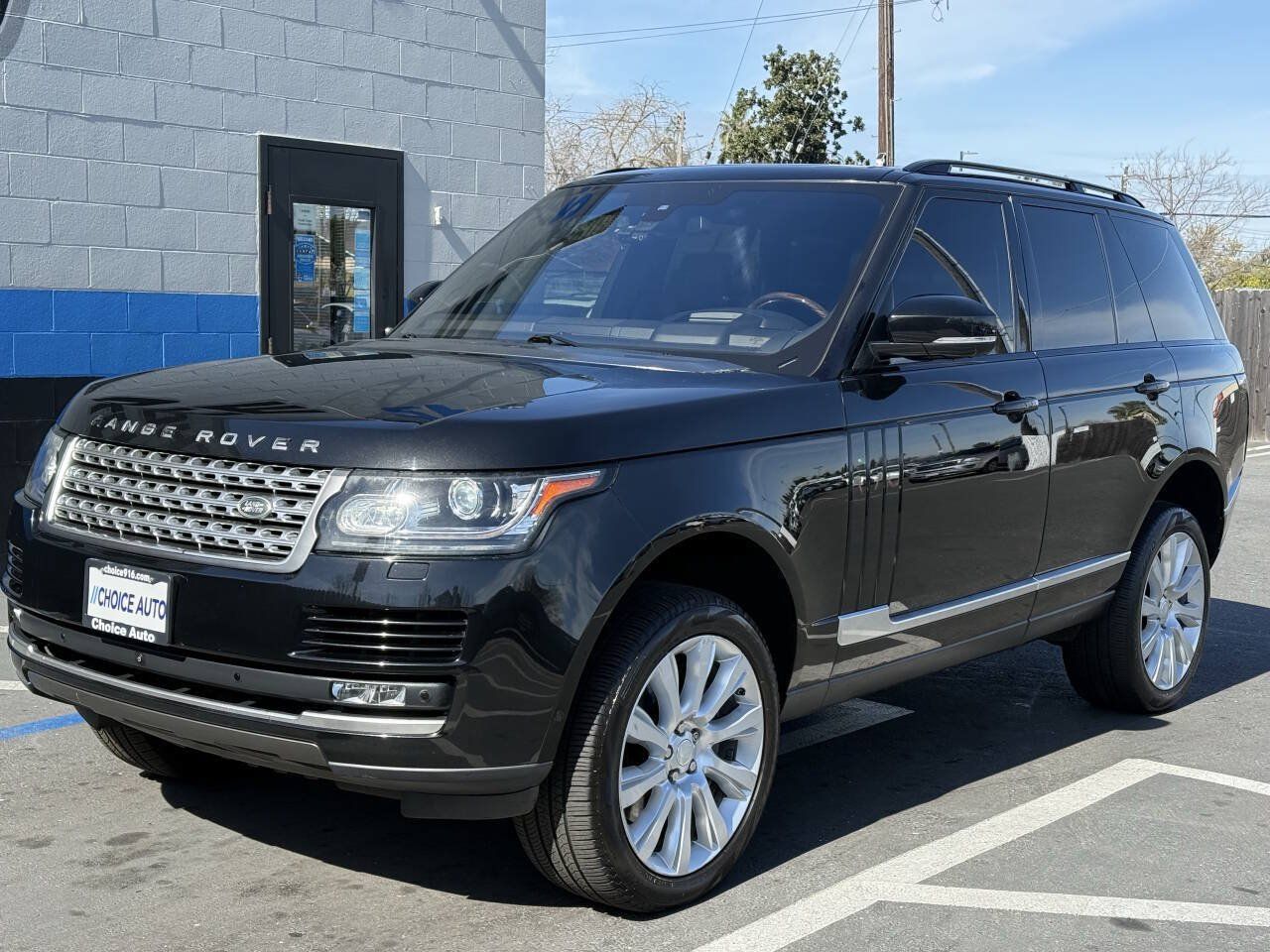 Used 2016 Land Rover Range Rover Supercharged AWD/4WD image 3