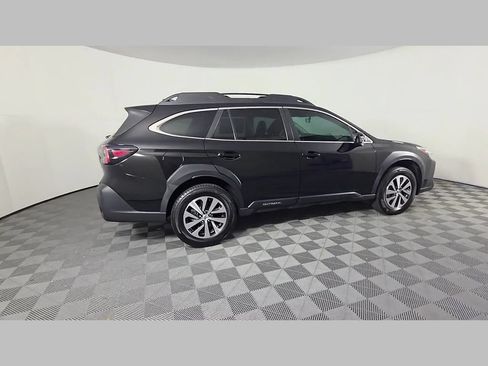 Used 2024 Subaru Outback Premium AWD/4WD image 39