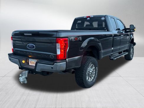 Used 2019 Ford F350 XLT w/ XLT Premium Package image 10