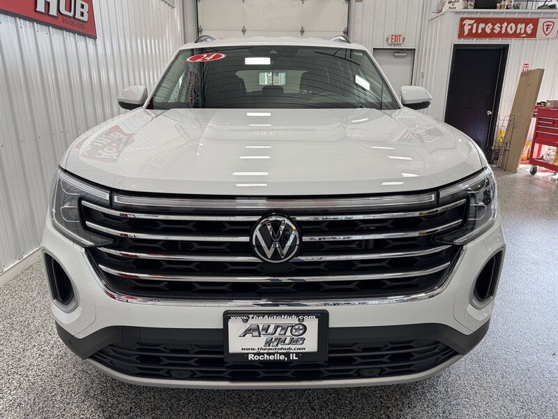Used 2024 Volkswagen Atlas SE AWD/4WD image 19