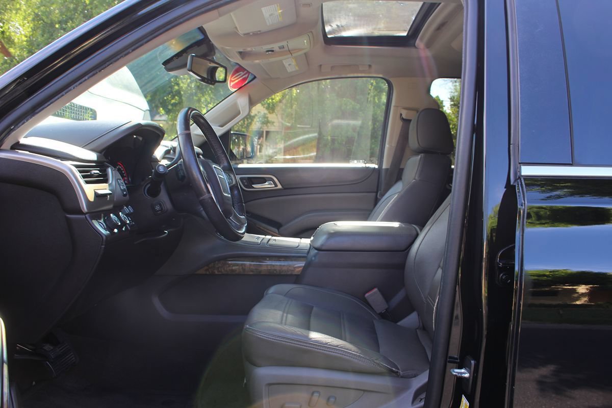 Used 2016 GMC Yukon XL Denali w/ Open Road Package AWD/4WD image 8