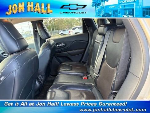 Used 2015 Jeep Cherokee Limited w/ Luxury Group image 21