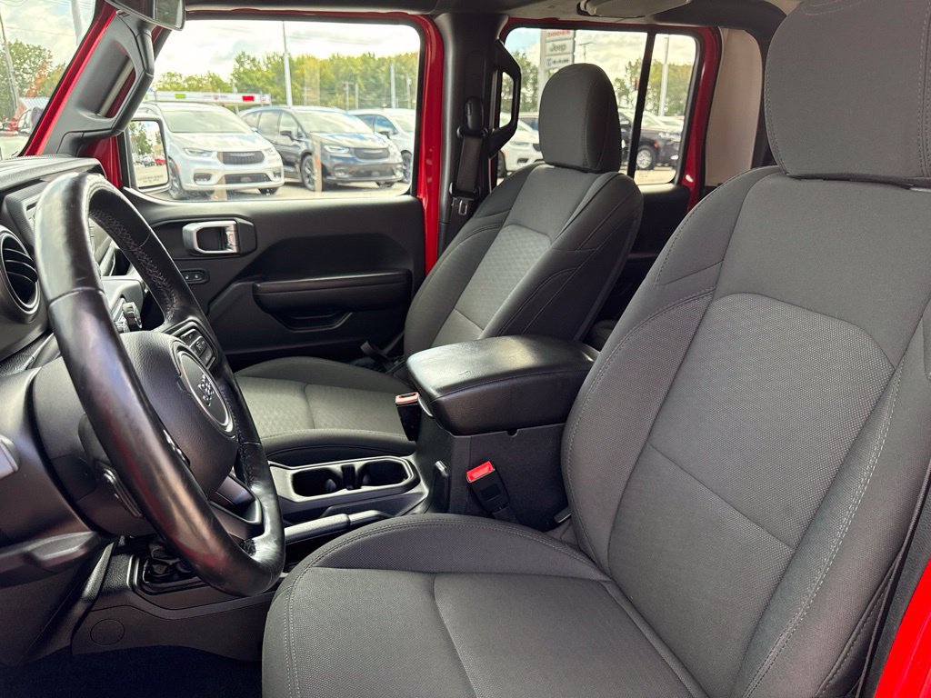 Used 2020 Jeep Gladiator Sport w/ Quick Order Package 24S AWD/4WD image 30