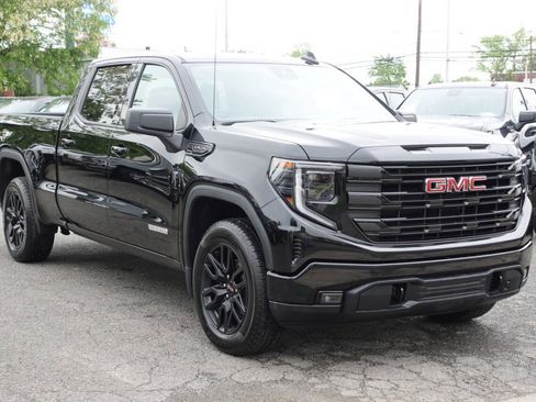 Used 2023 GMC Sierra 1500 Elevation w/ X31 Off-Road Package AWD/4WD image 6