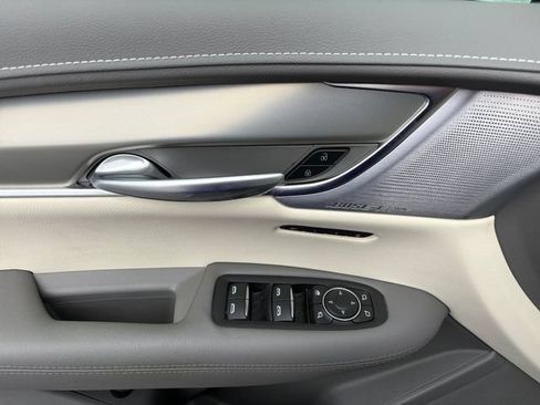 Certified 2024 Cadillac XT5 Premium Luxury w/ LPO, Floor Liner Package AWD/4WD image 19