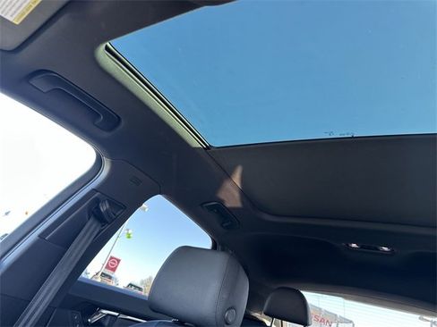 Used 2024 Audi Q3 2.0T Premium image 15