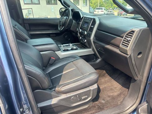 Used 2018 Ford Expedition Max XLT AWD/4WD image 35