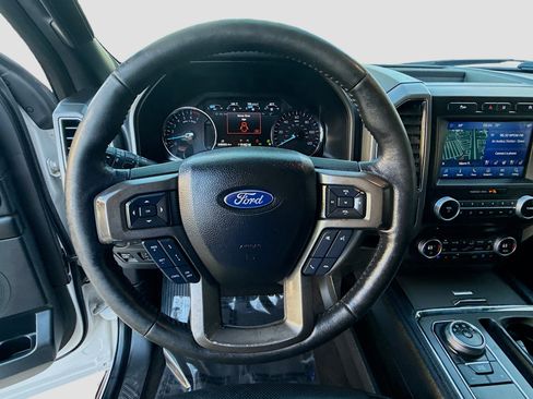 Used 2018 Ford Expedition Max XLT w/ Equipment Group 202A image 8