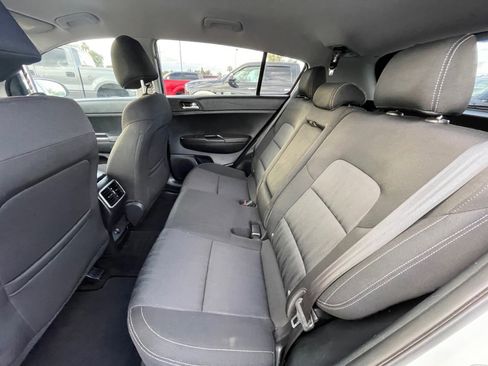Used 2017 Kia Sportage LX image 21