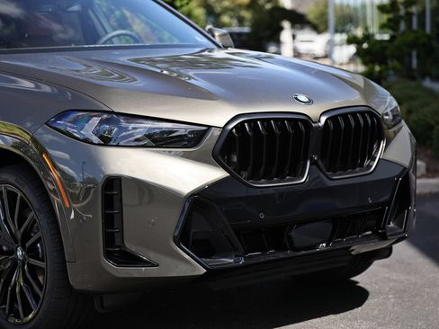 New 2027 BMW X6 xDrive40i AWD/4WD image 2