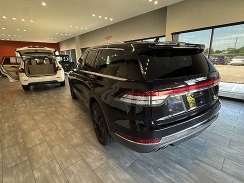 Used 2020 Lincoln Aviator Reserve w/ Equipment Group 202A AWD/4WD image 49