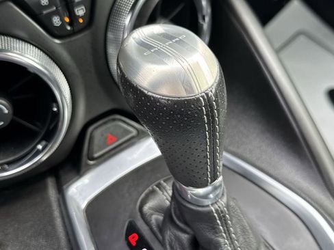 Used 2021 Chevrolet Camaro LT w/ RS Package image 20