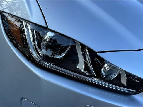 Used 2017 Jaguar XE R-Sport AWD/4WD image 29