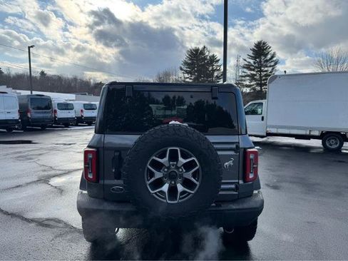 Certified 2025 Ford Bronco Badlands image 4