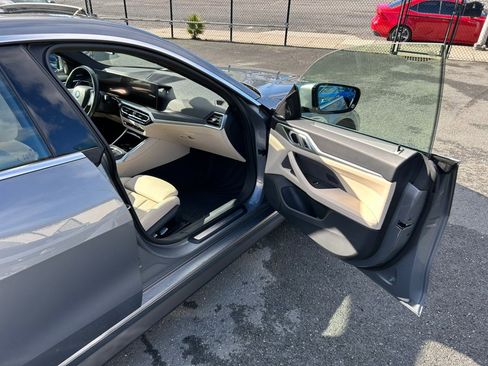 Used 2023 BMW i4 eDrive40 image 44