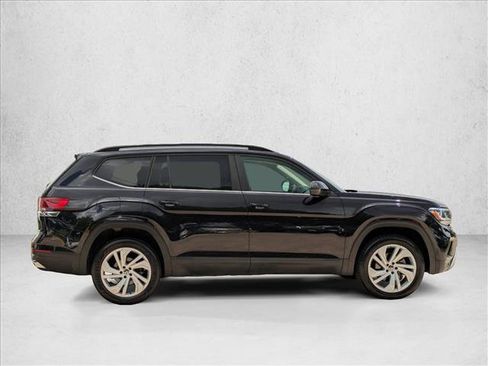 Used 2022 Volkswagen Atlas SE image 4
