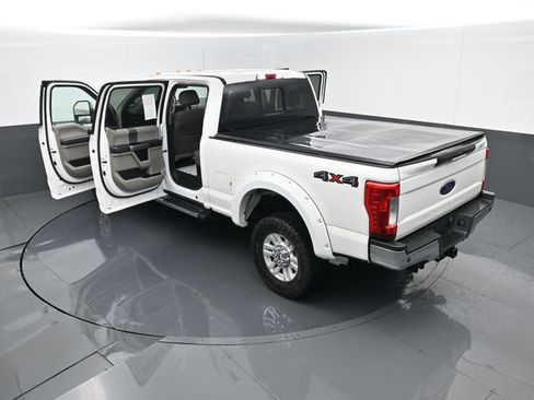 Used 2019 Ford F350 XLT w/ XLT Premium Package AWD/4WD image 25