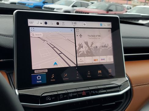 Used 2024 Jeep Compass Limited w/ Elite Group image 15