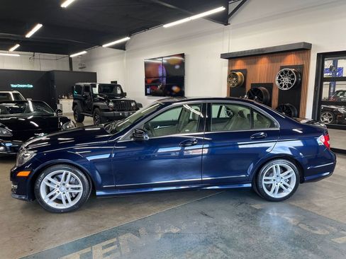 Used 2014 Mercedes-Benz C 300 4MATIC Sedan image 6