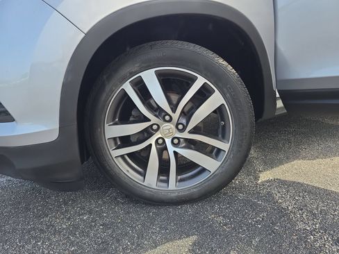 Used 2016 Honda Pilot Touring image 28