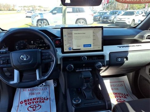 Used 2024 Toyota Tacoma TRD Sport image 9