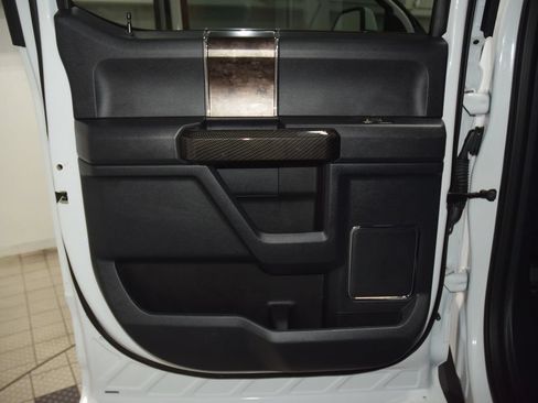 Used 2022 Ford F250 Lariat w/ Lariat Ultimate Package AWD/4WD image 50