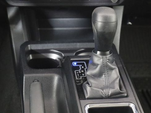 Used 2019 Toyota Tacoma SR w/ SR Convenience Package image 13