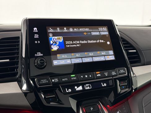Used 2024 Honda Odyssey Sport image 18