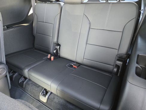 New 2025 GMC Acadia Elevation w/ Elevation Premium Package image 9